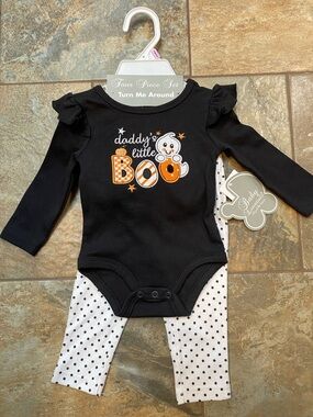 Baby Essentials Black & White "Daddy's Little Boo" Halloween One-Piece Set